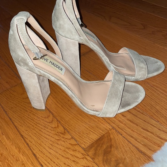 Steve Madden suede heels - Picture 2 of 5